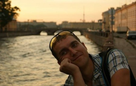 Кстати о самом Славянском. Виталик тоже не «лыком шит»