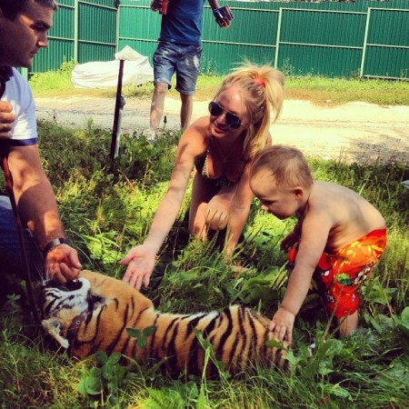 Участники дом 2 с тигренком