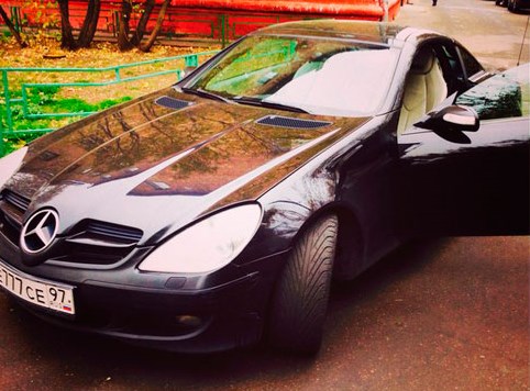 Антон Гусев хвастается новым автомобилем