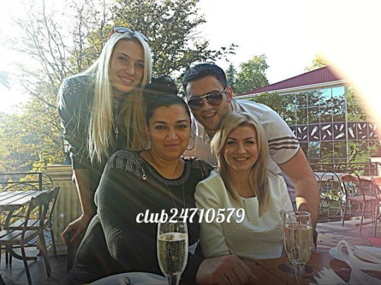 Филипп Алексеев с женой. Свежие фото.