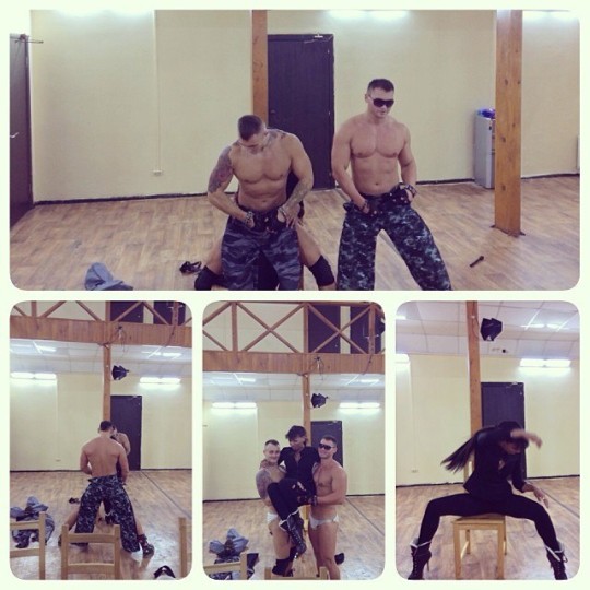 Сегодня гуляем с девчонками! Сегодня гуляем с девчонками!