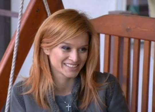 Нищеброды с дешевыми понтами? Элина. Пилотка в пилотке?