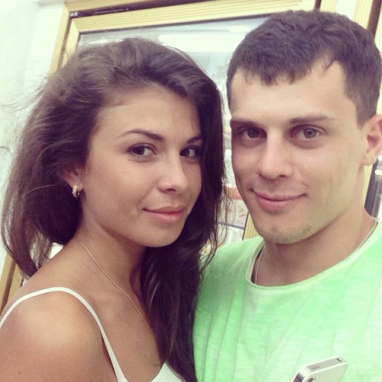 Иван Барзинов с новой девушкой