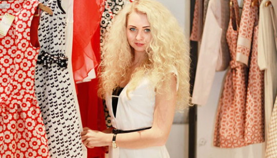 Дизайнер Анастасия Иванова откроет собственный магазин в Дубае. Дизайнер Анастасия Иванова откроет собственный магазин в Дубае.