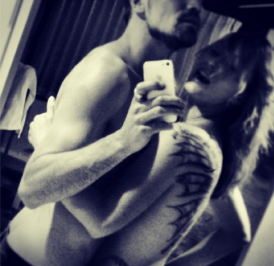 Дима Билан влюблён. Дима Билан влюблён.