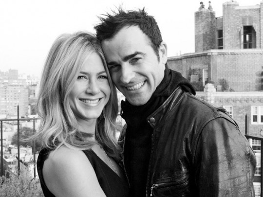 Дженнифер Энистон выходит замуж. Дженнифер Энистон выходит замуж.