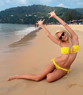 Полина Максимова почувствовала на себе влияние змеиного яда.