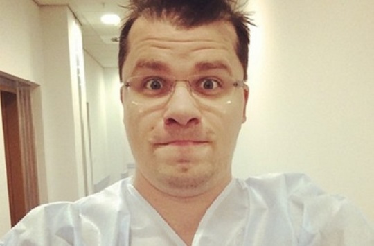 Гарик Харламов выложил фото из роддома. Гарик Харламов выложил фото из роддома.