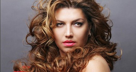 Екатерина Скулкина подала в суд на автоцентр Nissan.