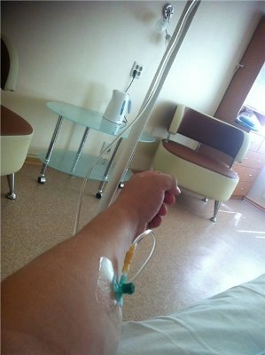 Алиана и Ольга Васильевна попали в больницу.