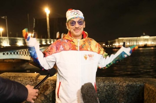 Михаил Боярский в образе Д`Артаньяна галопом отправился в Сочи. Михаил Боярский в образе Д`Артаньяна галопом отправился в Сочи.