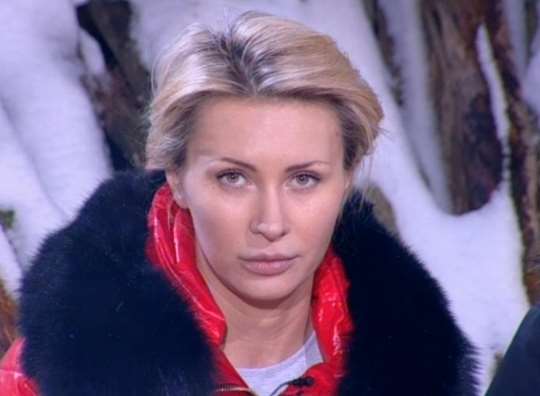 Выходка Элины на лобном взбесила даже ведущих!