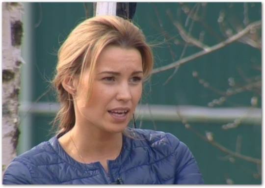 Пьяную Викторию Макаревич увезла скорая помощь Пьяную Викторию Макаревич увезла скорая помощь