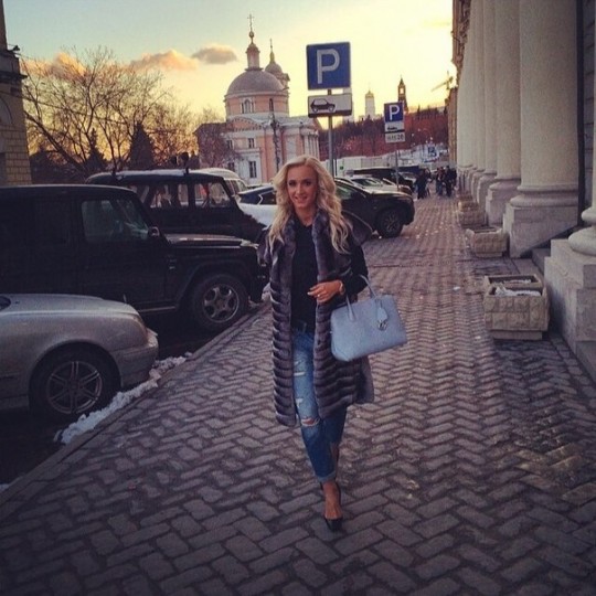 Ольга Бузова. Свежие фото ведущей дом 2 02.04.14 Ольга Бузова. Свежие фото ведущей дом 2 02.04.14