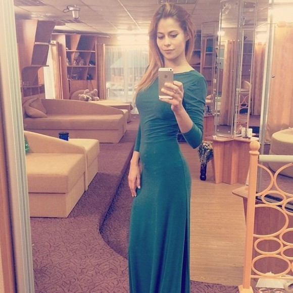 85AkvdH3z6c 85AkvdH3z6c