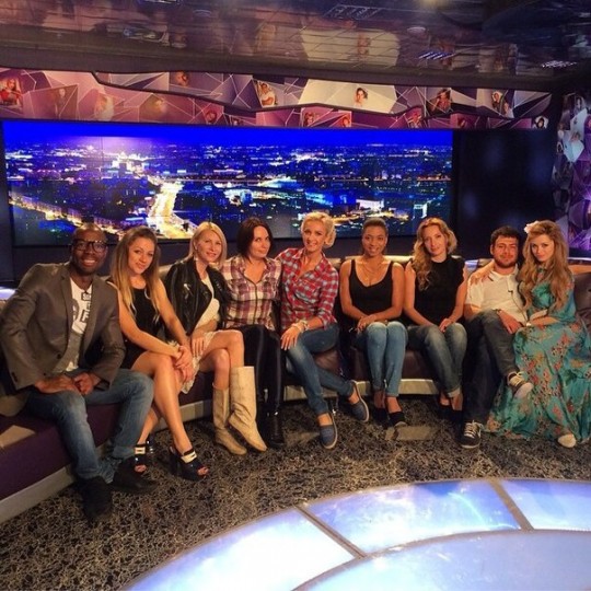 Диана Игнатюк. К Валере приехала его сестра Инга Диана Игнатюк. К Валере приехала его сестра Инга