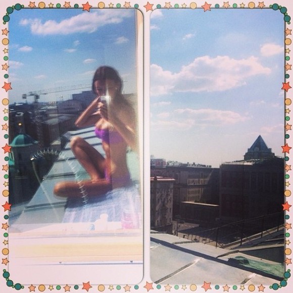 c735g1CZ7F4 c735g1CZ7F4