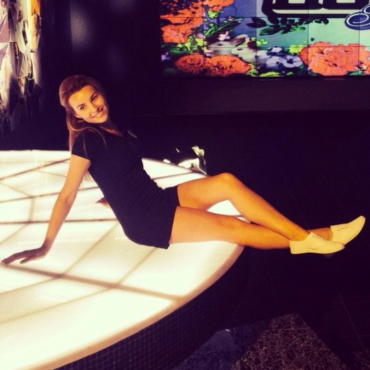 Виктория Макаревич. Свежие фото участницы дом 2 15.05.14