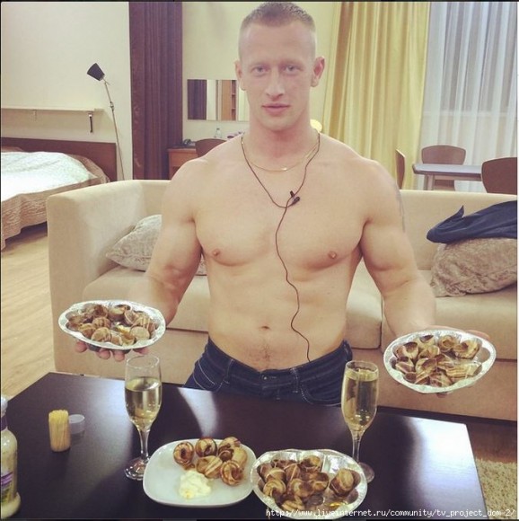 К Тане Кирилюк пришел парень