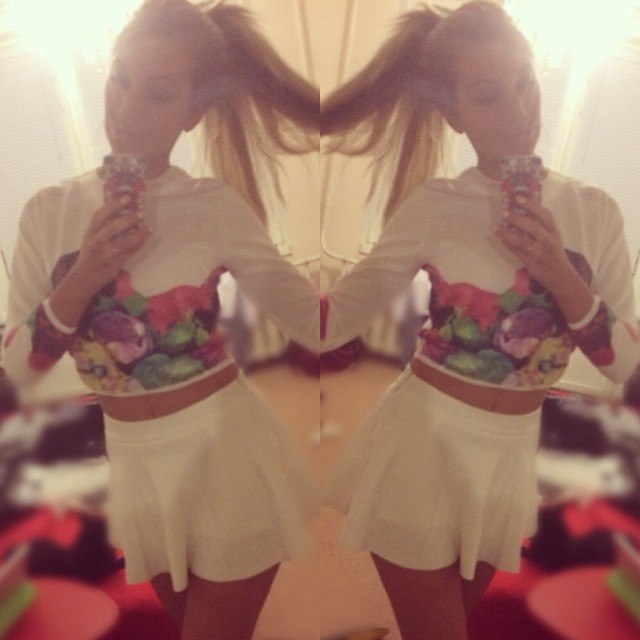 R_y96Zva8LY