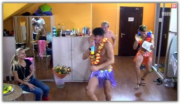 Богдан Ленчук считает свою девушку «недалекой»?!