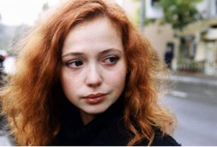 Потерявшая три года назад дочь Елена Захарова решила рассказать о своих переживаниях