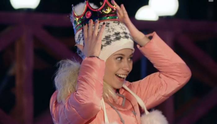 Флиртую с новеньким и жду кастинга