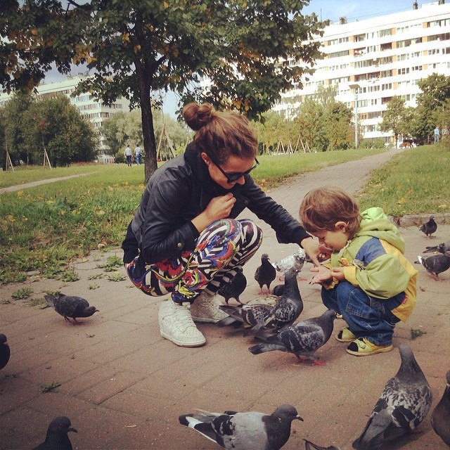 Что забыла еще одна замужняя кукушка на доме 2?