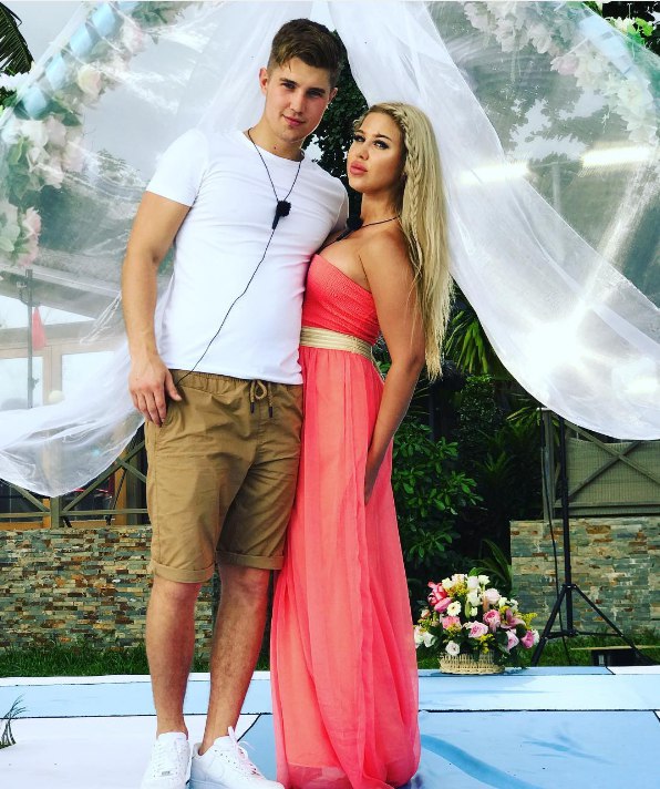 Первые фото со свадьбы Алексея и Майи?