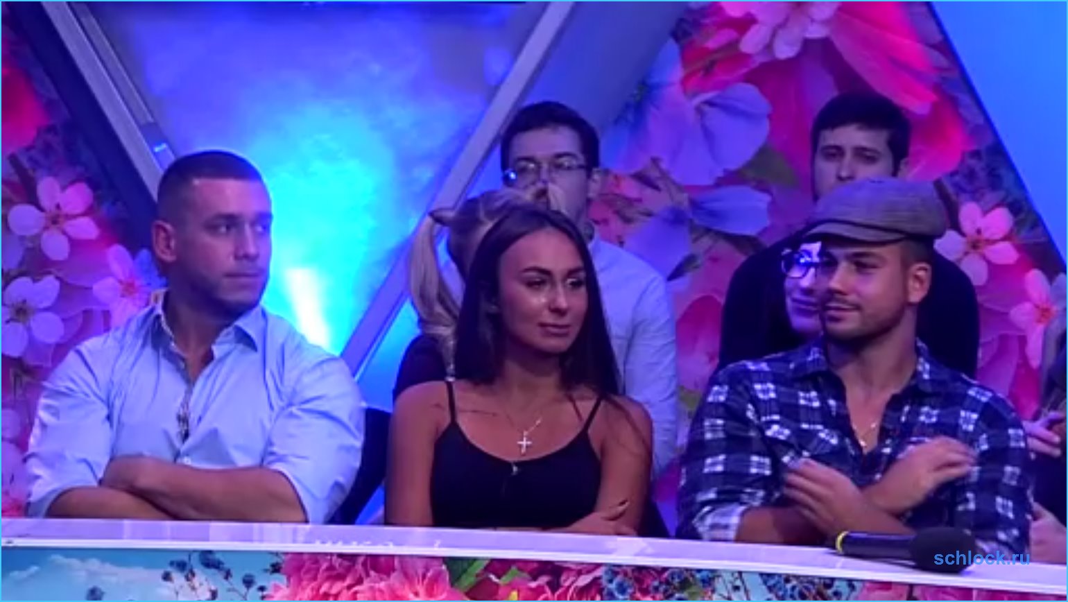 И снова «роковуха» на поляне?