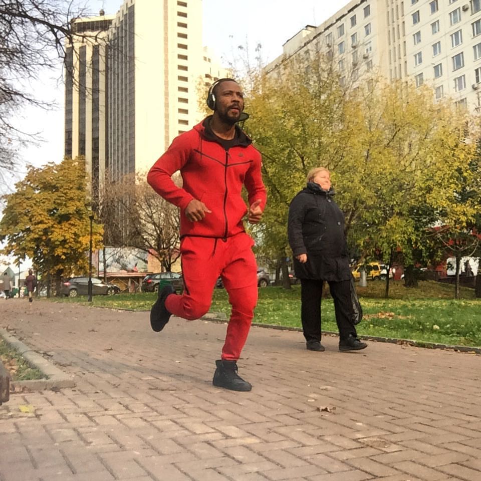 Жизнь за периметром. Джозеф Мунголле (15 ноября)