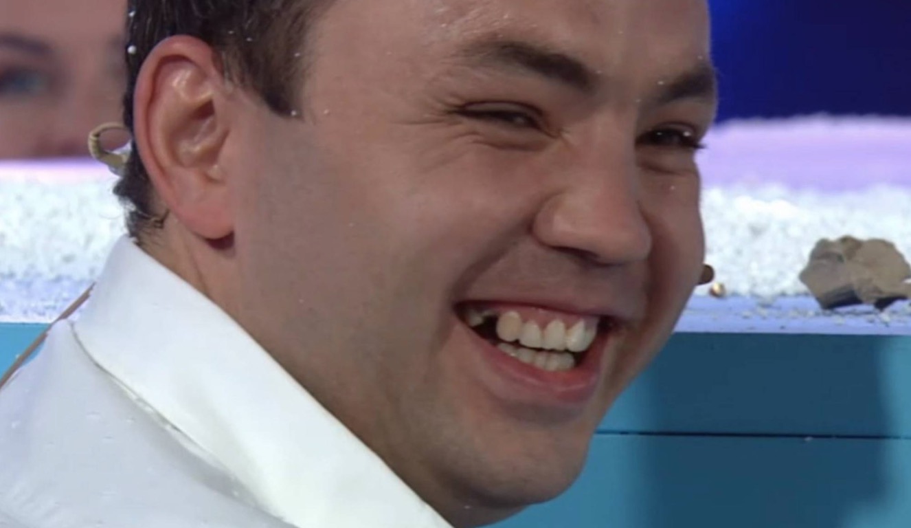 У Гобозова особое положение на проекте? У Гобозова особое положение на проекте?