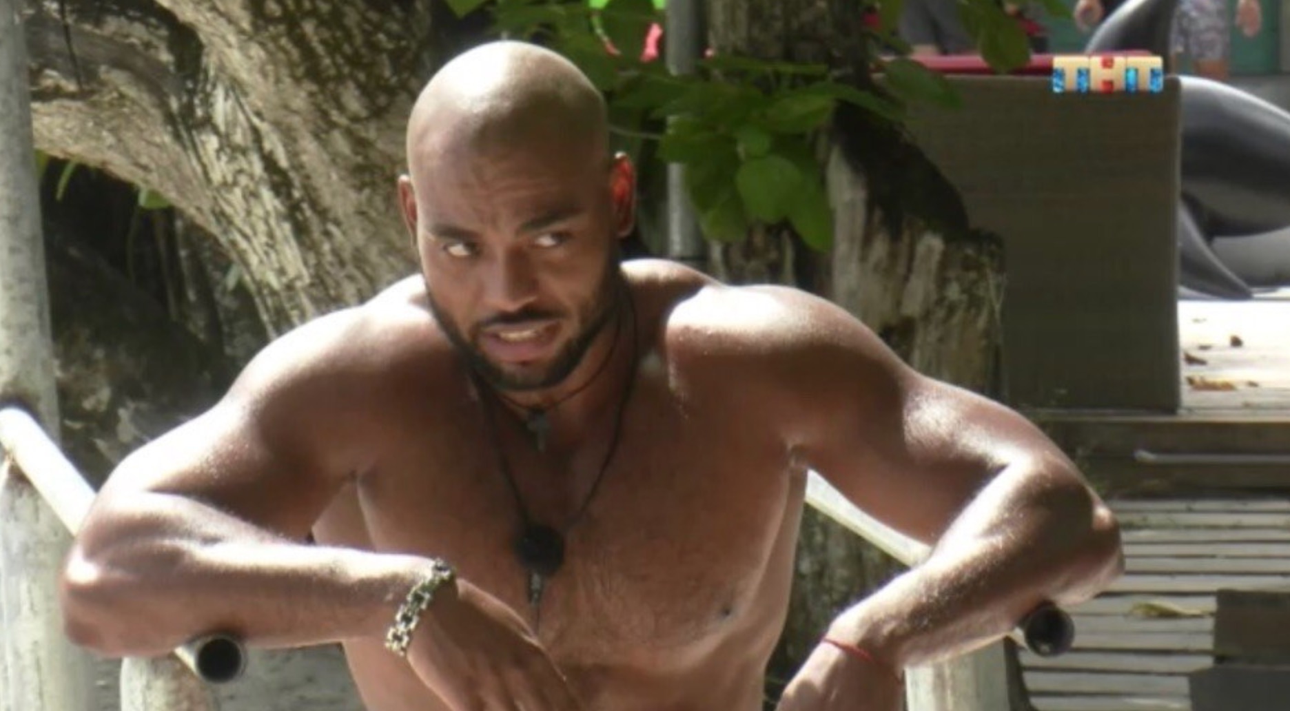 Участники проекта покидают Остров? Участники проекта покидают Остров?