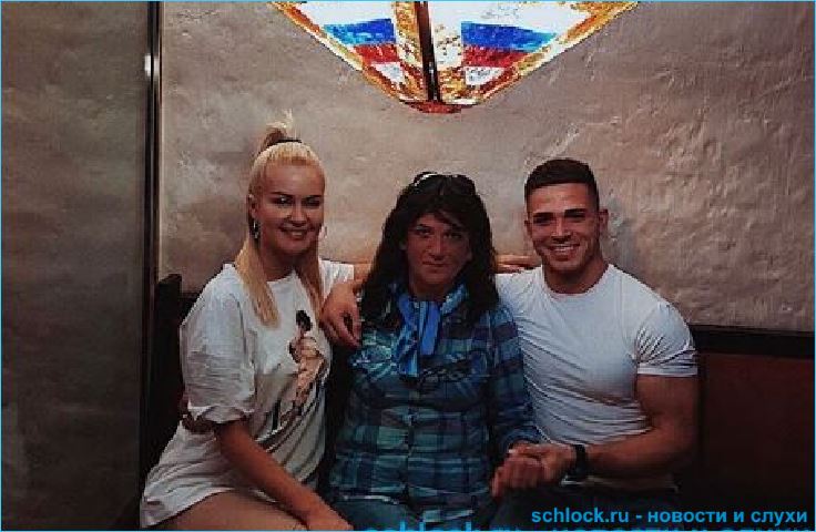 Роман Капаклы решился показать свою маму