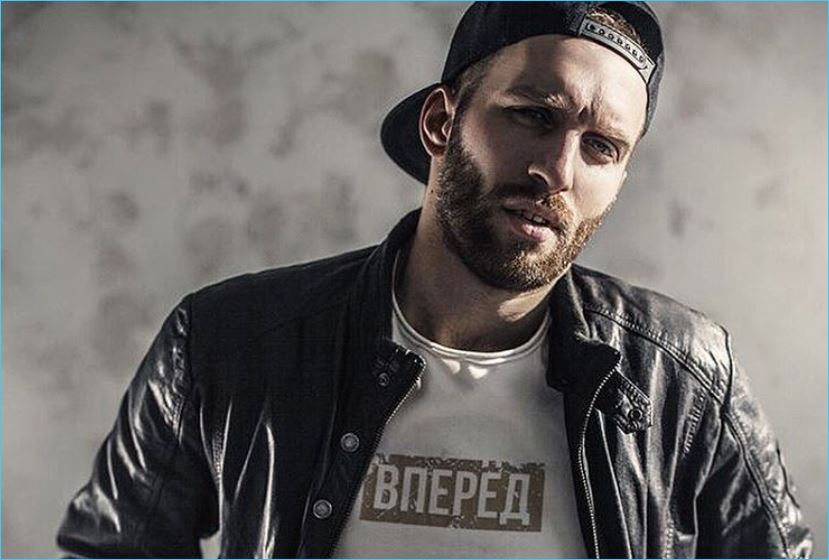 Сорока на свободе - ждет предложений!