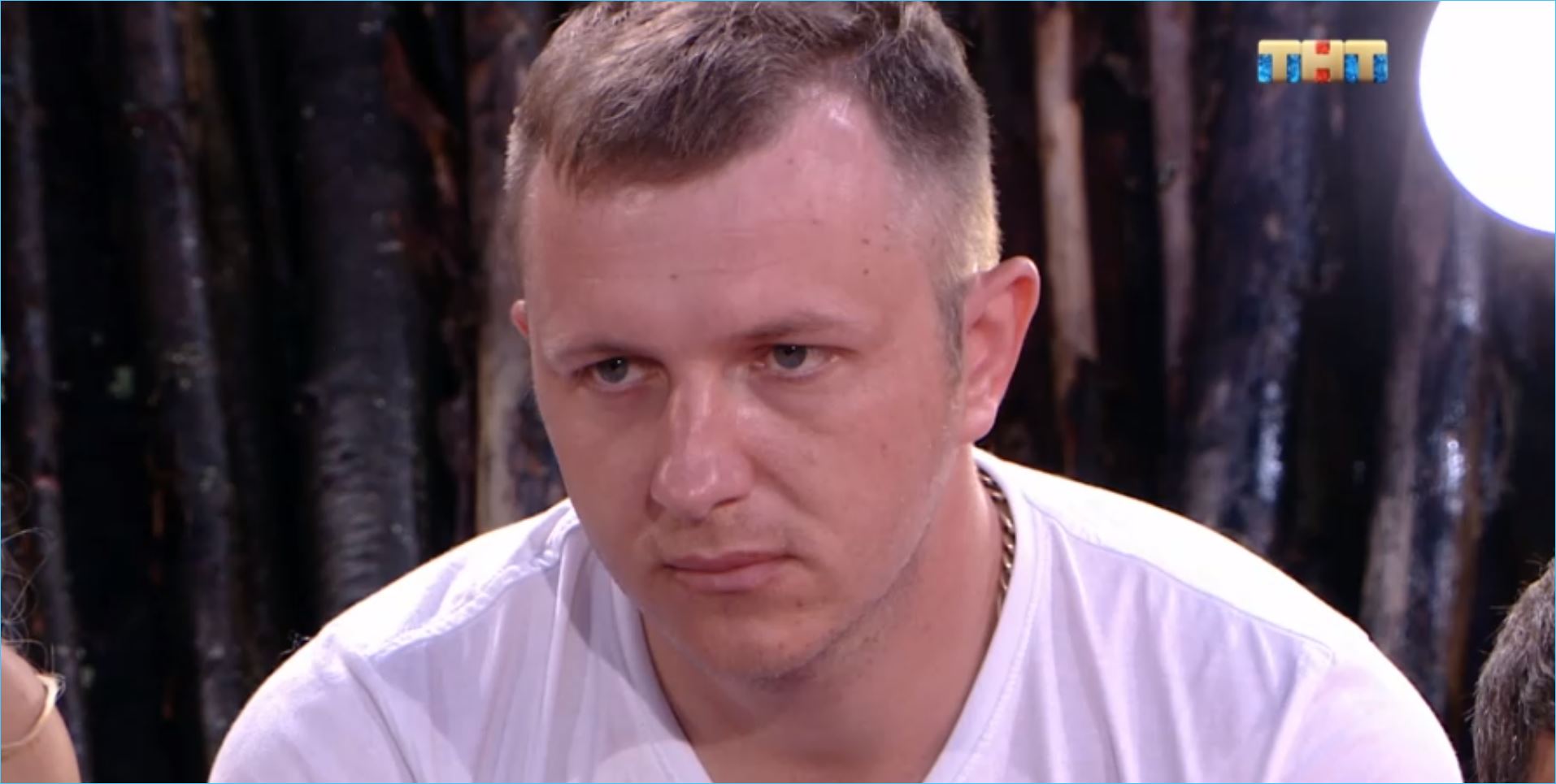 Илья Яббаров готов пожертвовать штанами ради ребенка