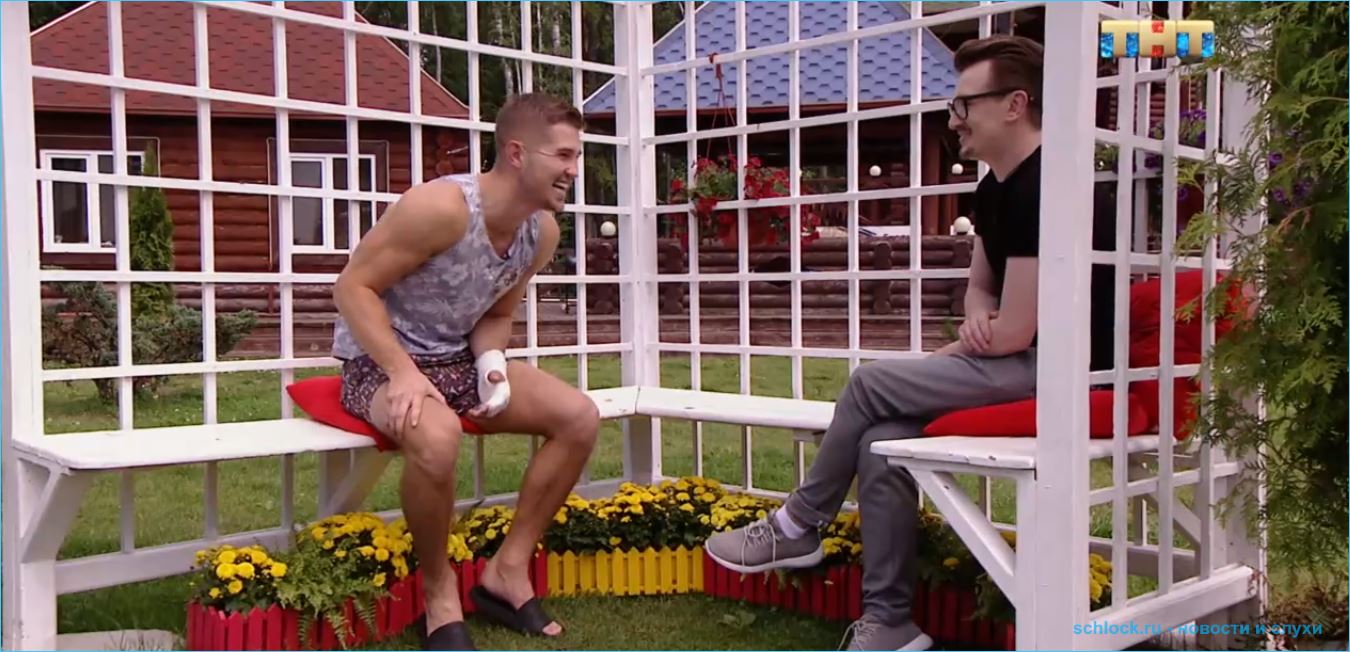 Бузова сломала навигатор, гоняясь за Романом Гриценко по Москве? Бузова сломала навигатор, гоняясь за Романом Гриценко по Москве?