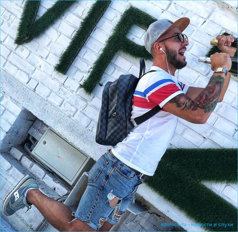 Виталий Малышев ищет свою половинку в интернете Виталий Малышев ищет свою половинку в интернете