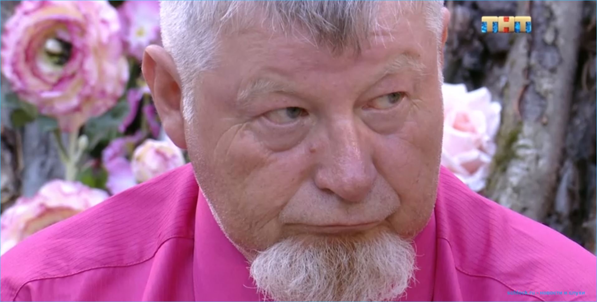 Сорока нарушает условия пребывания на Острове любви!