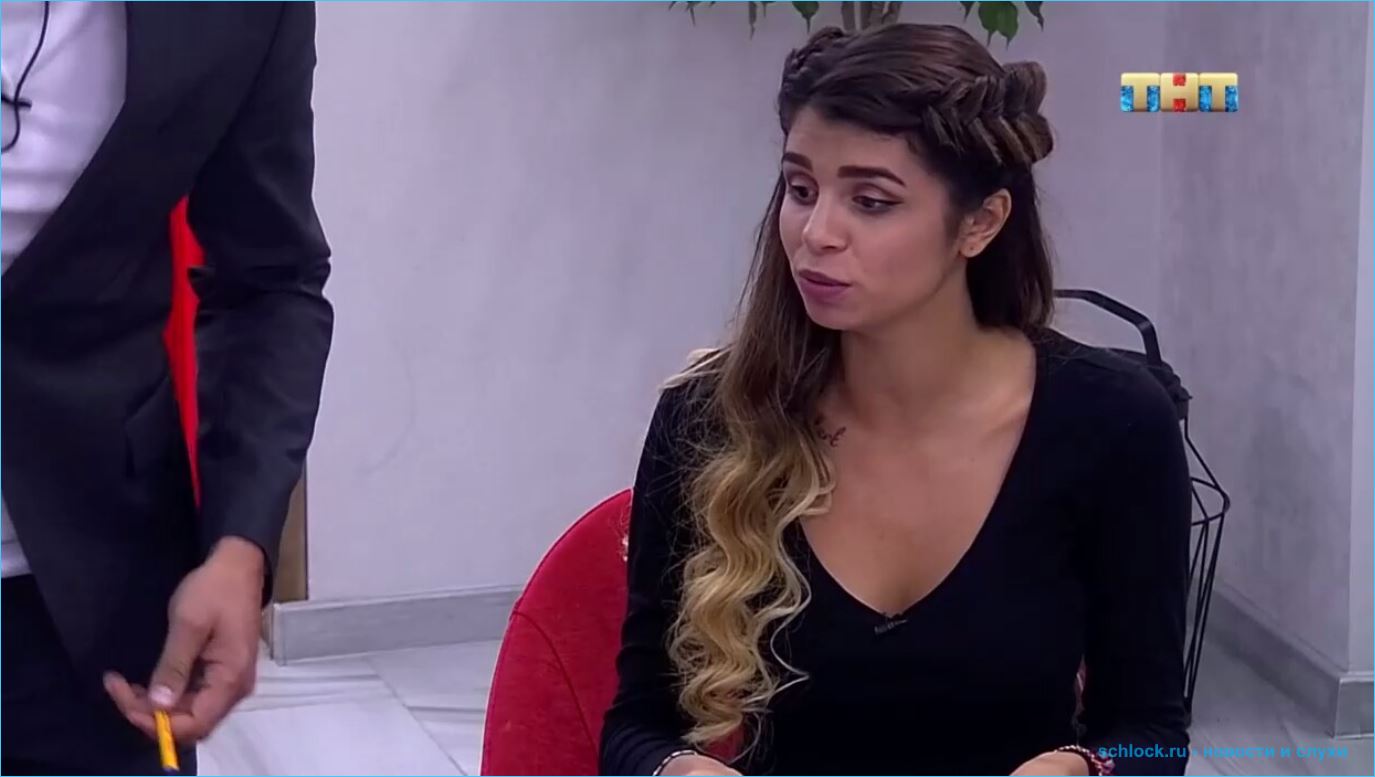 Алиана Гобозова - новый образ со старыми дырами?