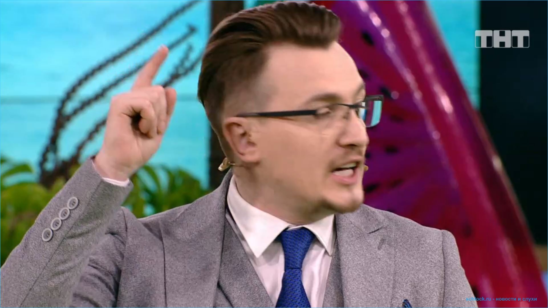 Для Безуса законы не писаны на доме 2?