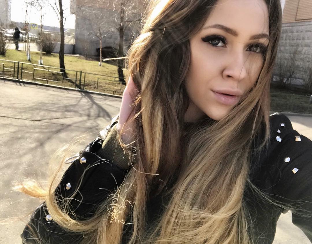 Бывшие участники и новые + ведущие дом 2. Фото 22.04.2019
