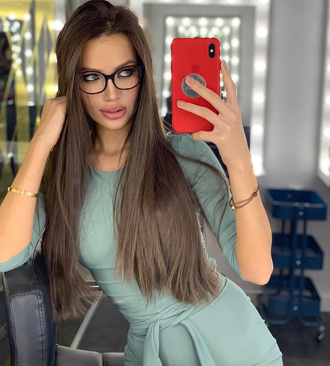 Бывшие участники и новые + ведущие дом 2. Фото 13.04.2019