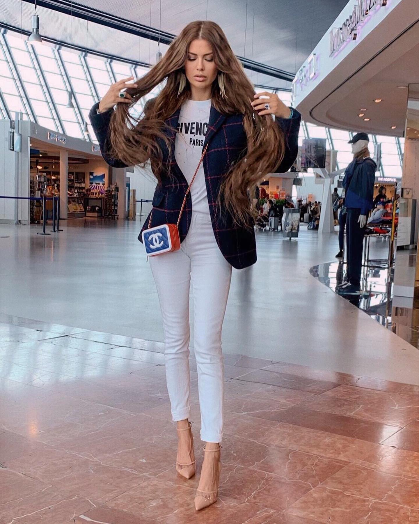 victoriabonya_1557573546_1