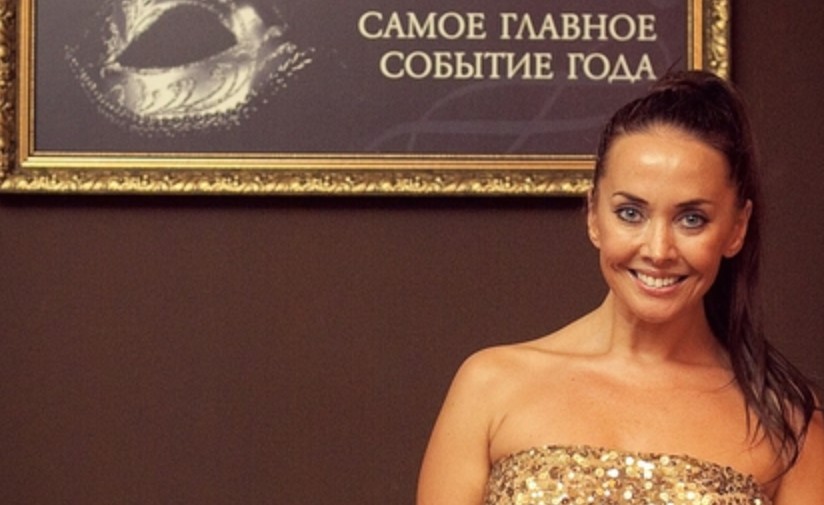 Платье Жанны Фриске уйдёт с молотка за 100 тысяч рублей