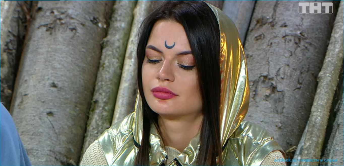 Селена Майер организовала день рождения для Марины Страховой