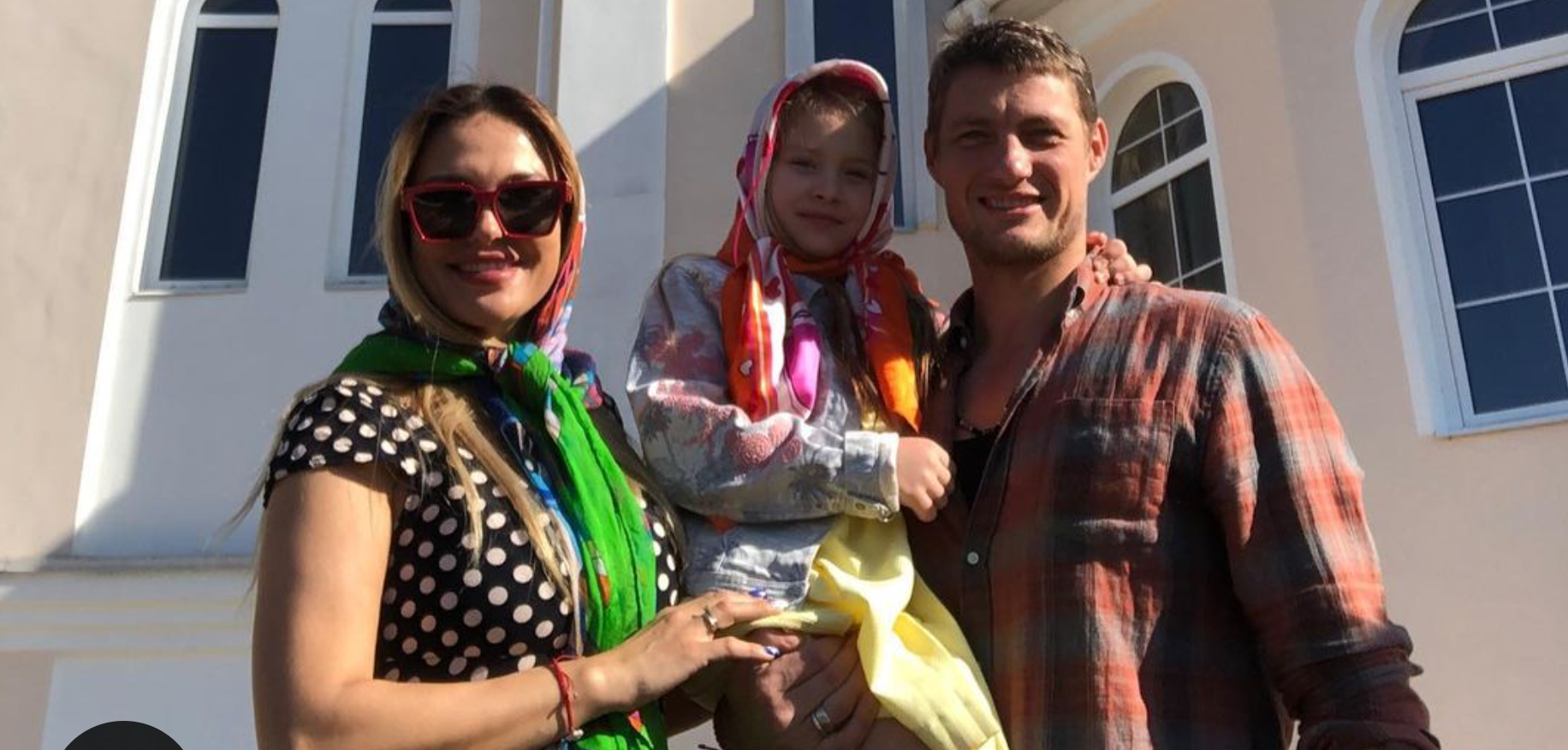 Элина Камирен на майские каникулы отправила дочь к Задойновым