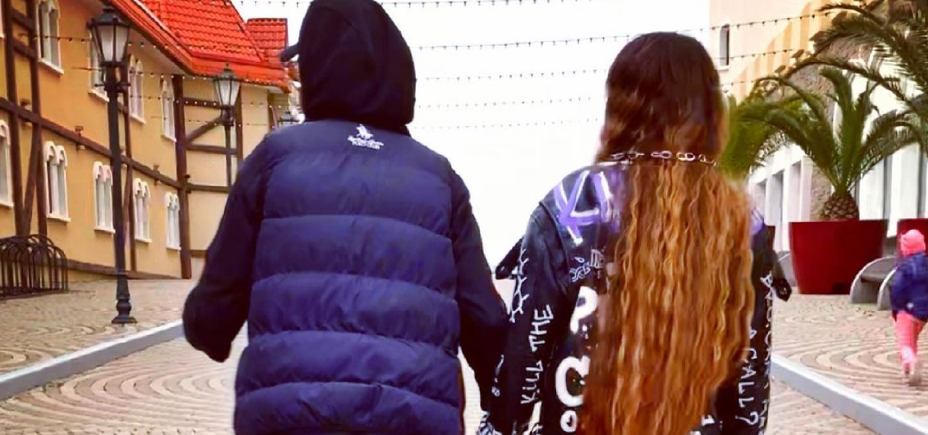 Алена Ашмарина разыскивает Григоренко и готовится родить пятого ребенка Алена Ашмарина разыскивает Григоренко и готовится родить пятого ребенка