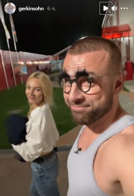 Анну Брянскую не устраивает внешний вид Алексея Адеева Анну Брянскую не устраивает внешний вид Алексея Адеева