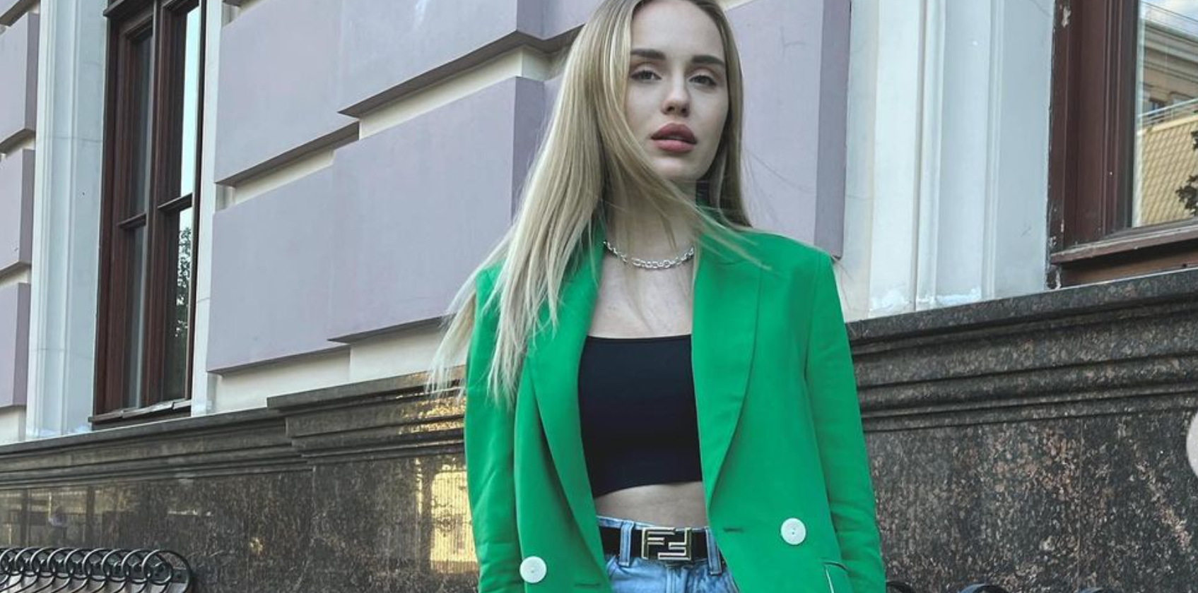 Милена Безбородова ищет вдохновение на курсах визажистов